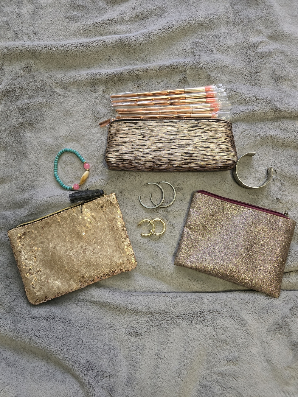 THREE Gold/Rose Gold Sequin Women's Cosmetic Pouches + Jewelry